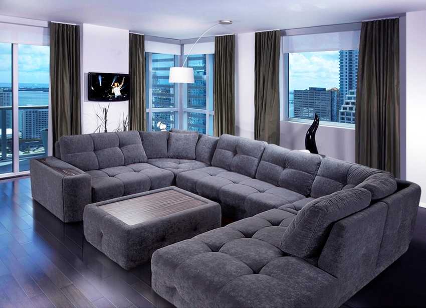 Удобный диван для гостиной